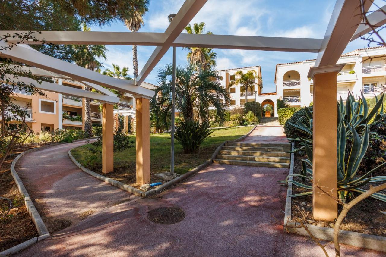 La Rascasse De Vacances Giens Йер Экстерьер фото